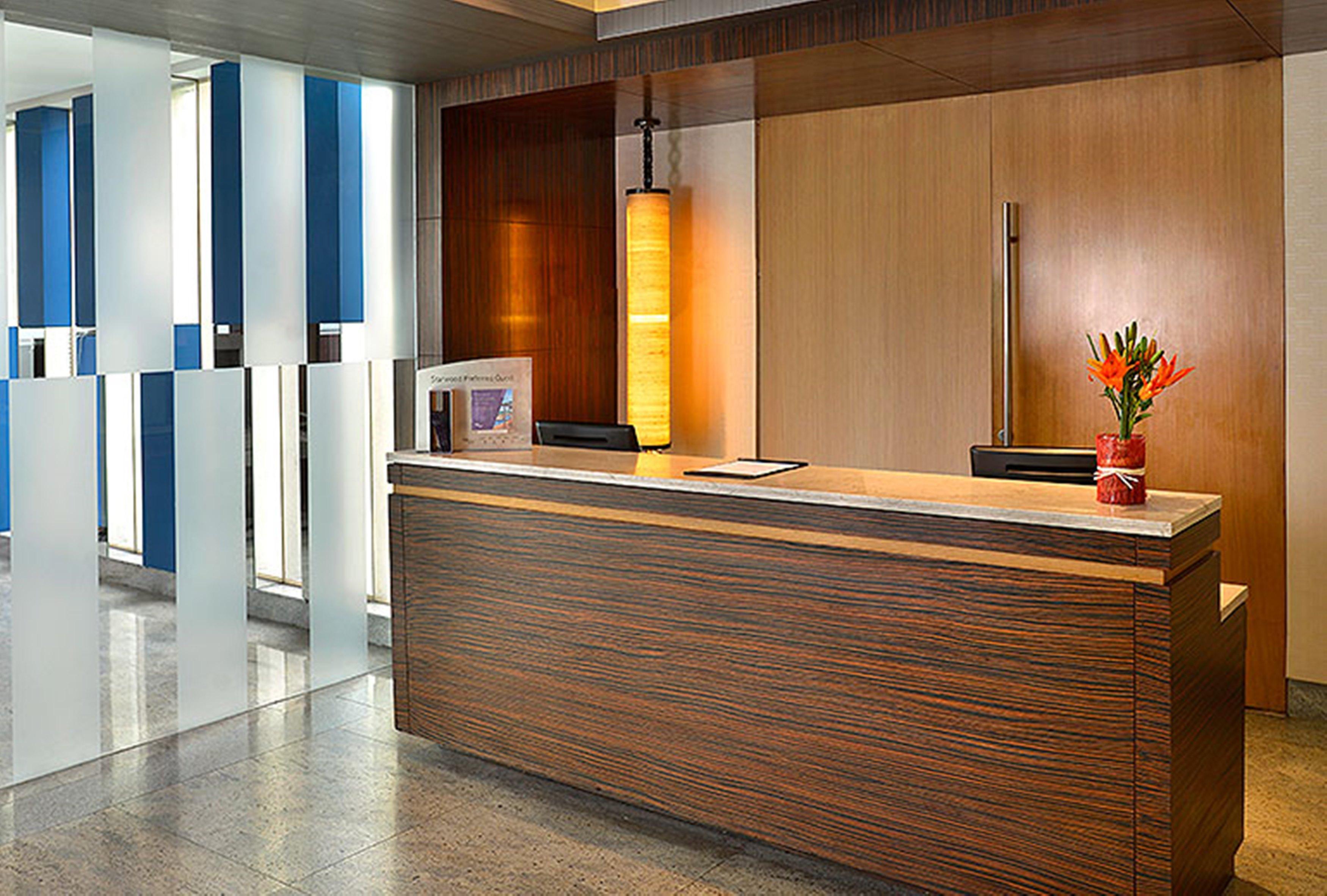 Four Points By Sheraton New Delhi, Airport Highway Exterior foto